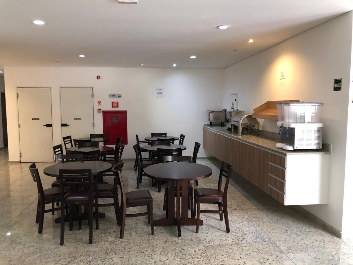 Apto aconchegante, bem localizado, churrasqueira na varanda, serviço de limpeza diária, serviço de praia - Pitangueiras - Guarujá Exterior foto